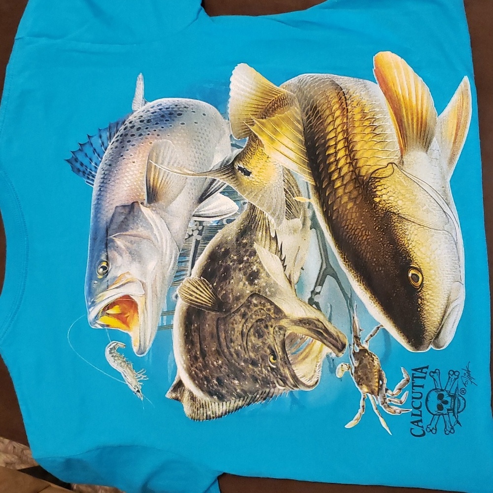 Calcutta Blue Tshirt 💙 🐟 Size Medium